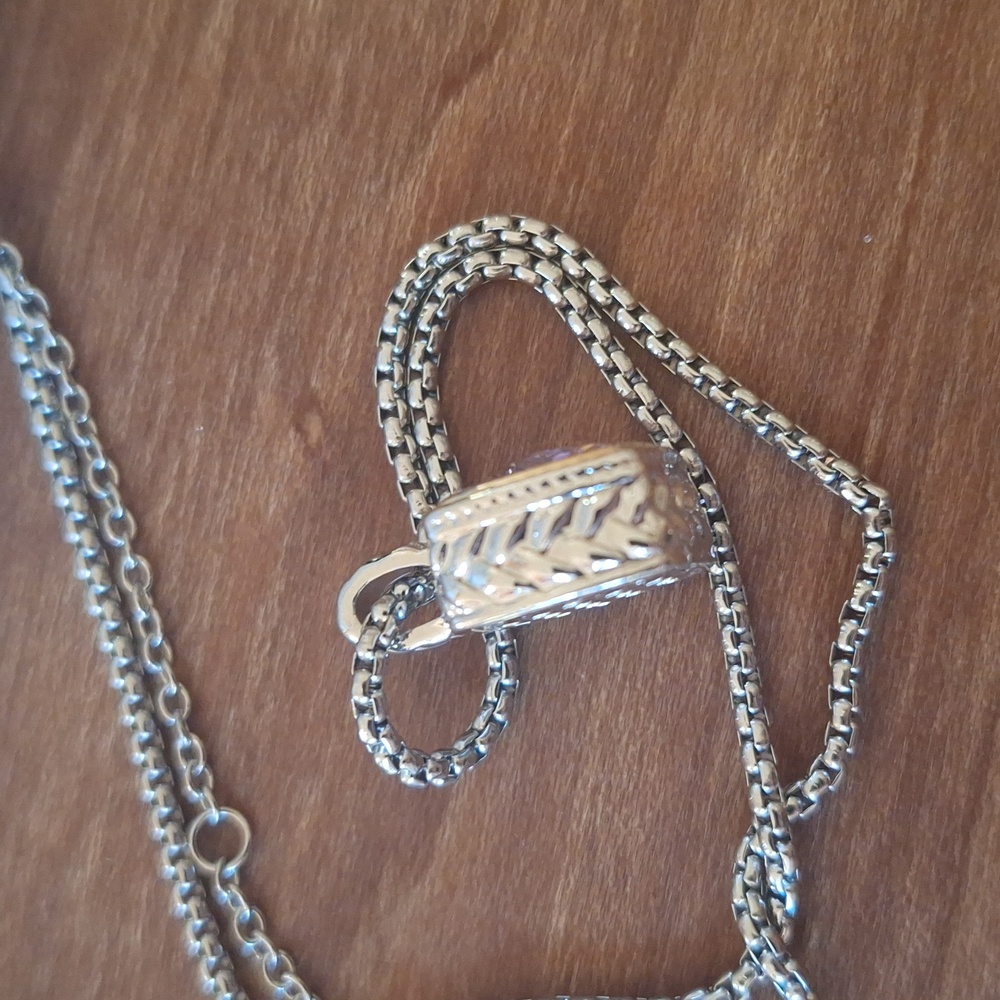 Versona Silver plated necklace + cubic zirconia pendant. New, package damaged - Picture 3 of 5